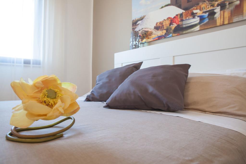 Bianco Sale Trapani Bed & Breakfast Rilievo Exterior photo