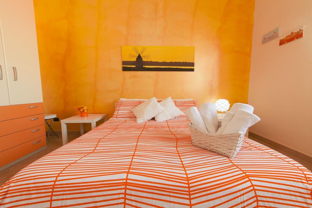 Bianco Sale Trapani Bed & Breakfast Rilievo Exterior photo